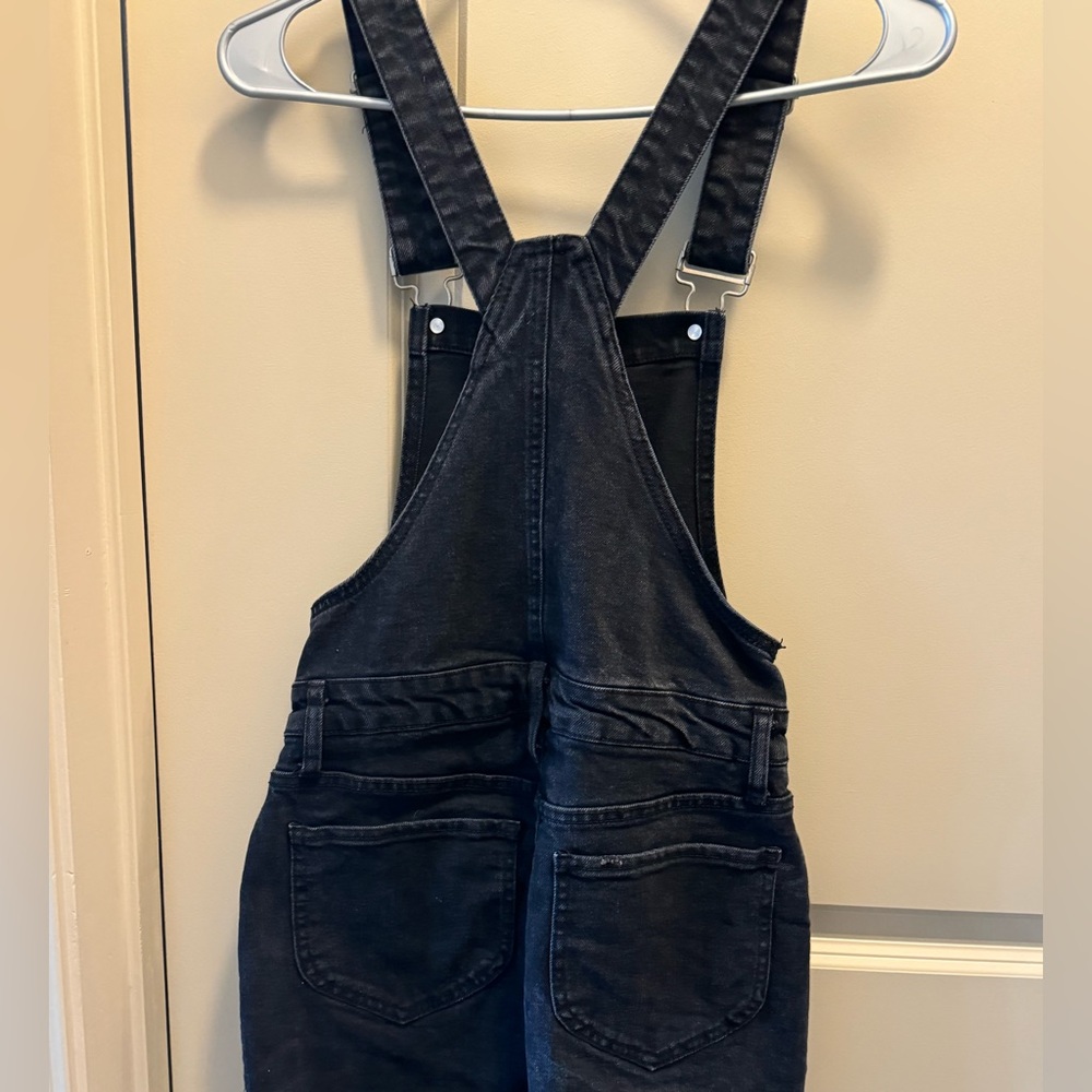 Overall - Picture 3 of 5
